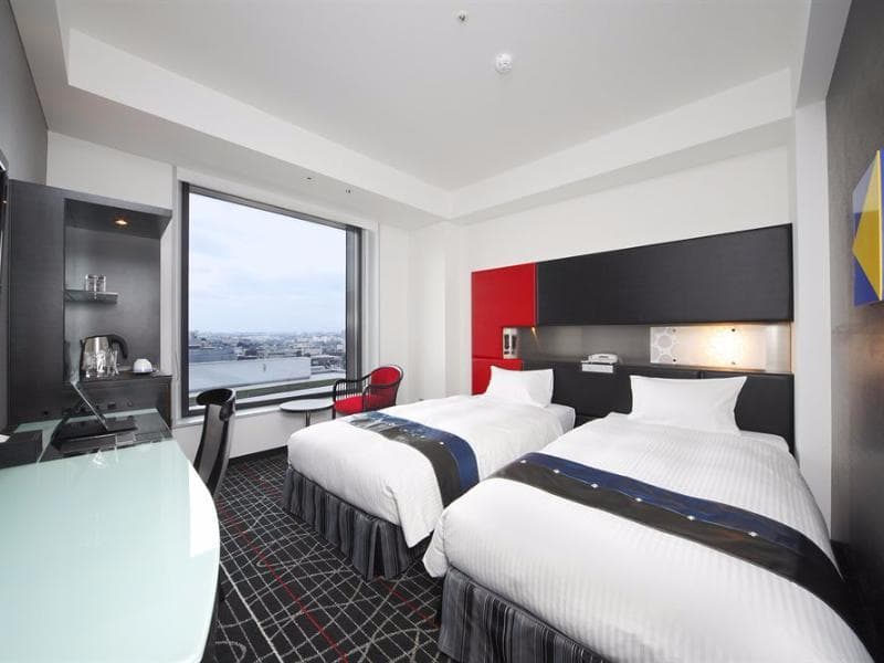 New Otani Inn Yokohama Premium photo 2