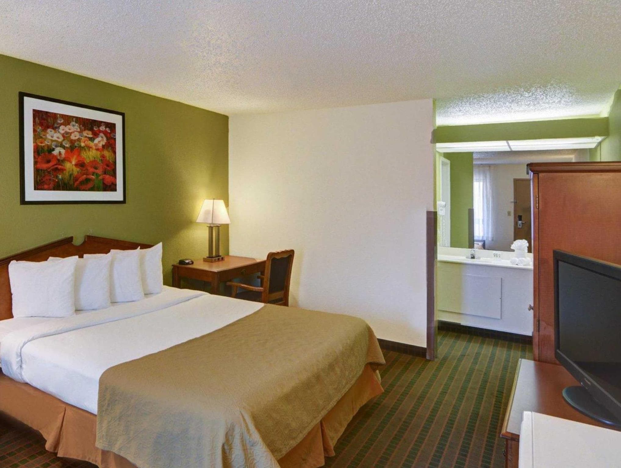 Quality Inn at Arlington Highlands photo 2