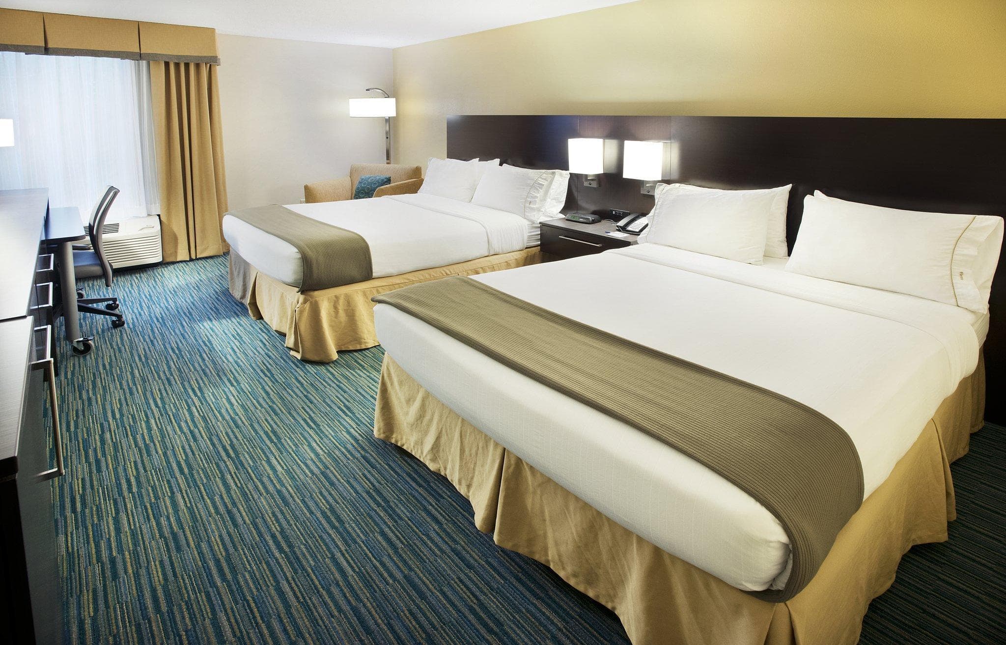 Holiday Inn Express Nashville-Hendersonville By IHG photo 2