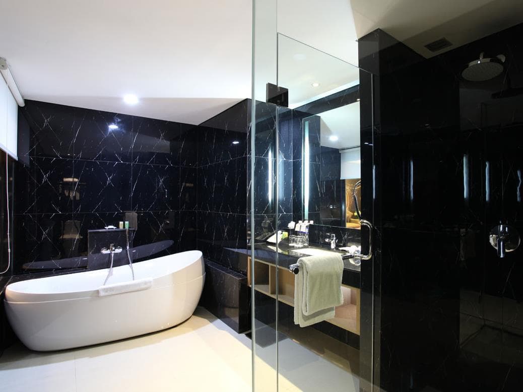 Swiss-Belhotel Airport Jakarta photo 2