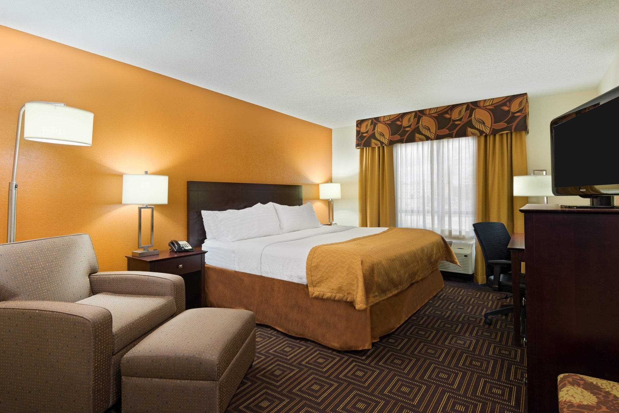 Holiday Inn Knoxville West- Cedar Bluff Rd by IHG photo 2