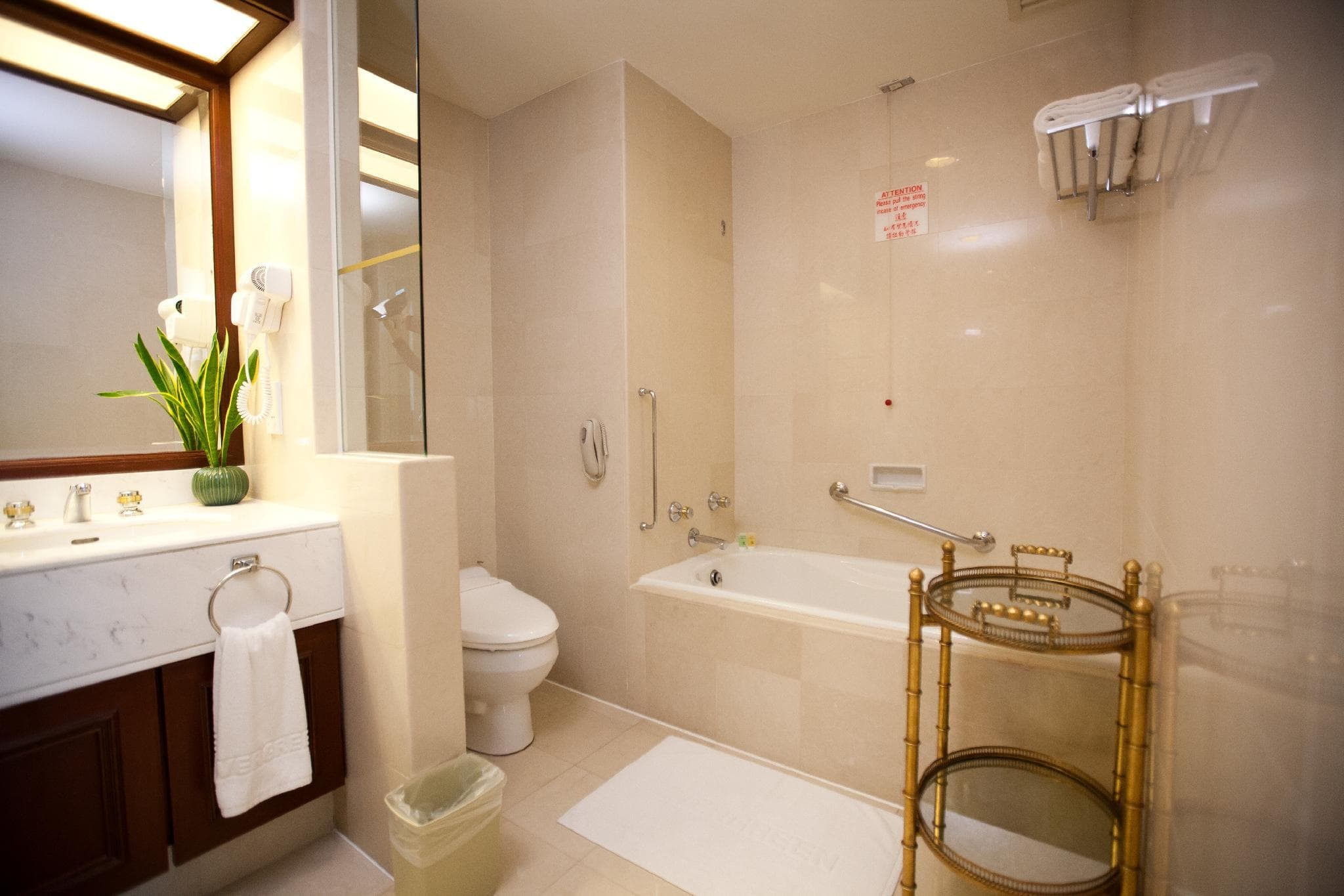 Gurney Bay Hotel, A PARKROYAL Partner Hotel photo 2