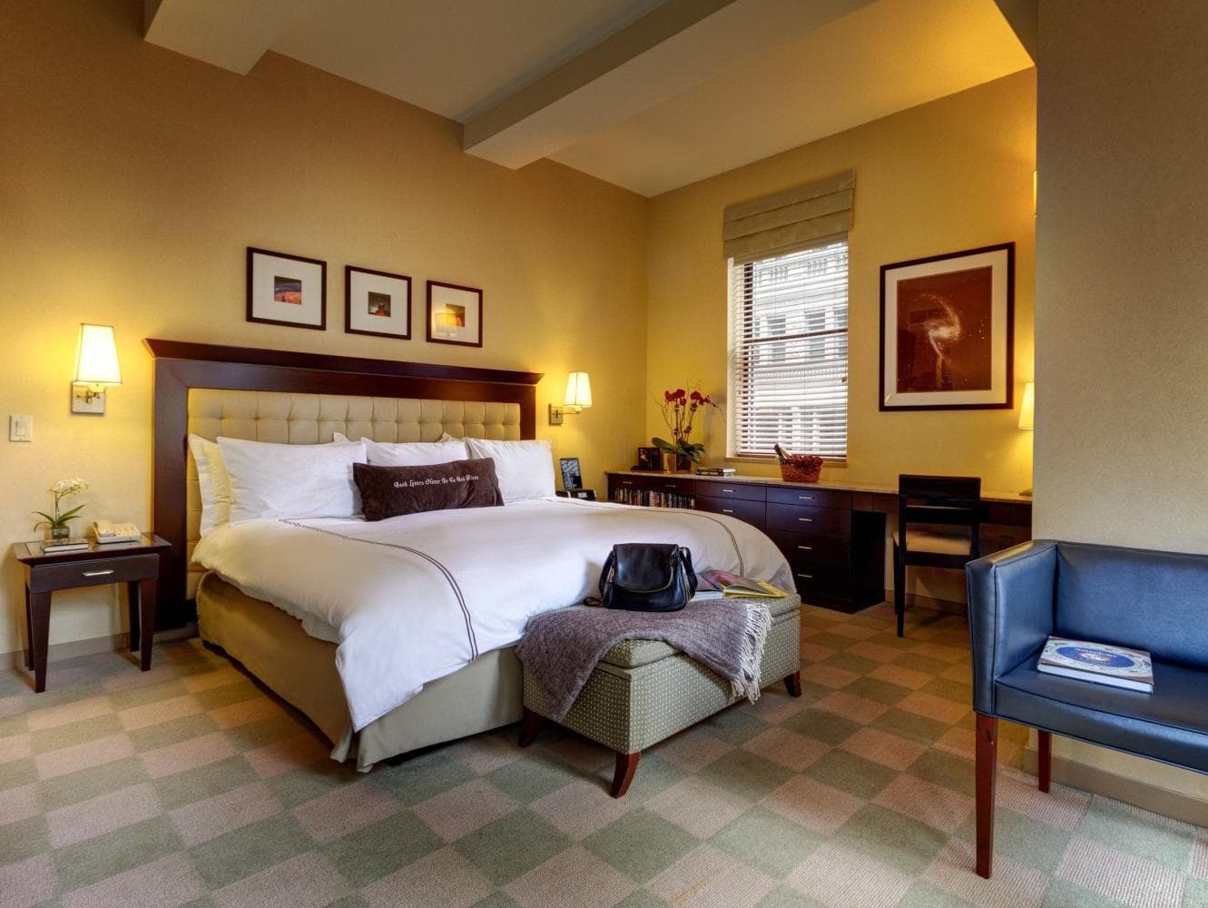 Library Hotel photo 4