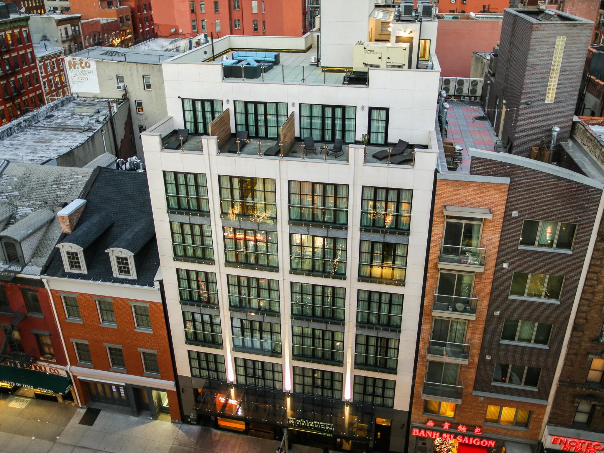 NobleDEN Hotel