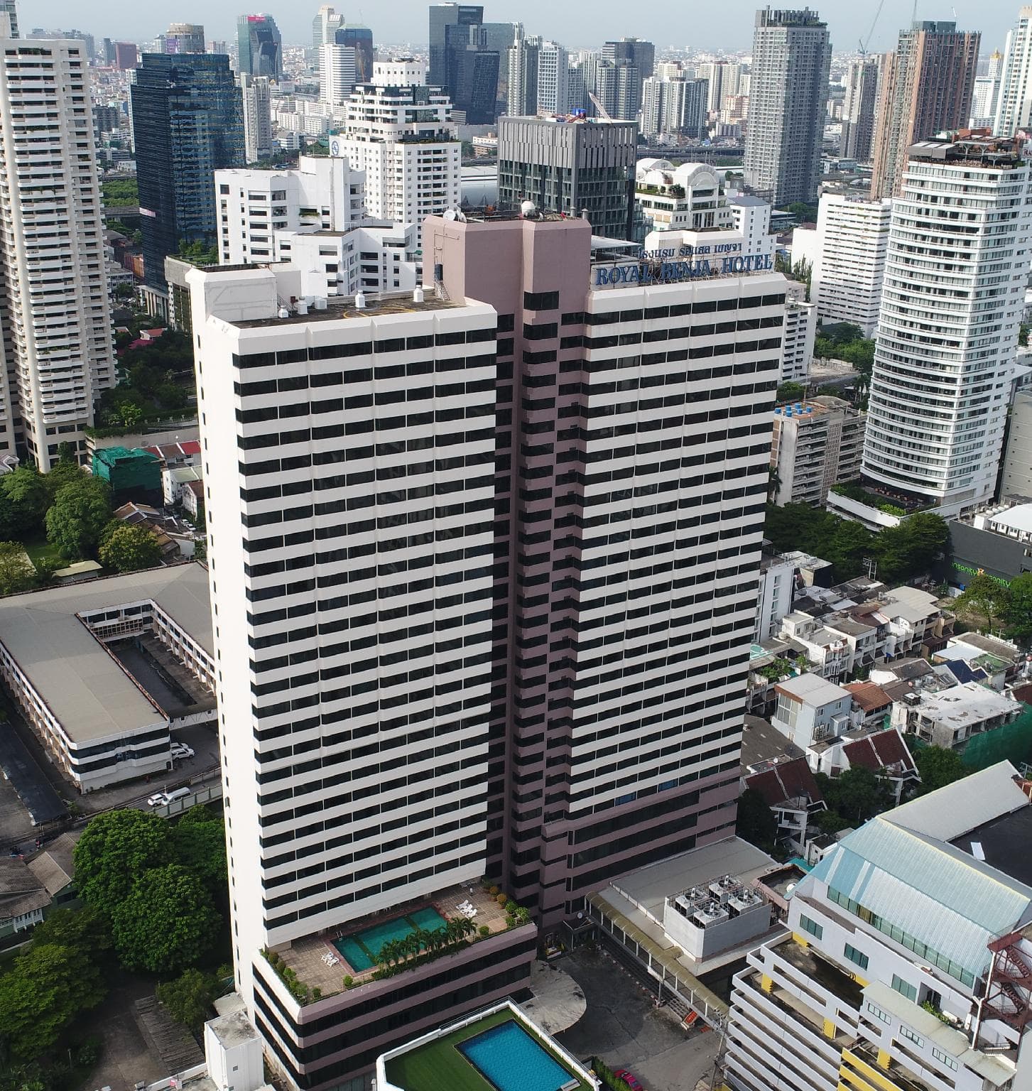 Royal Benja Hotel - Big Rooms, Family-friendly photo 5
