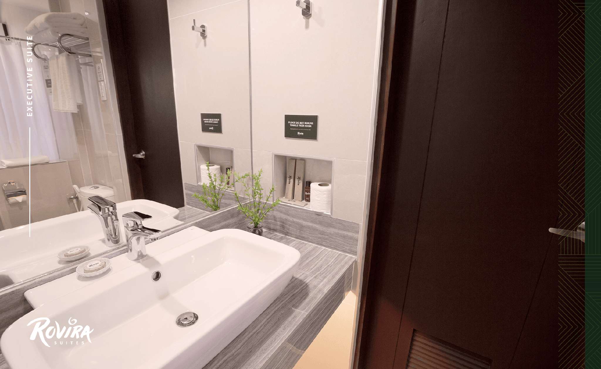 Rovira Suites photo 2