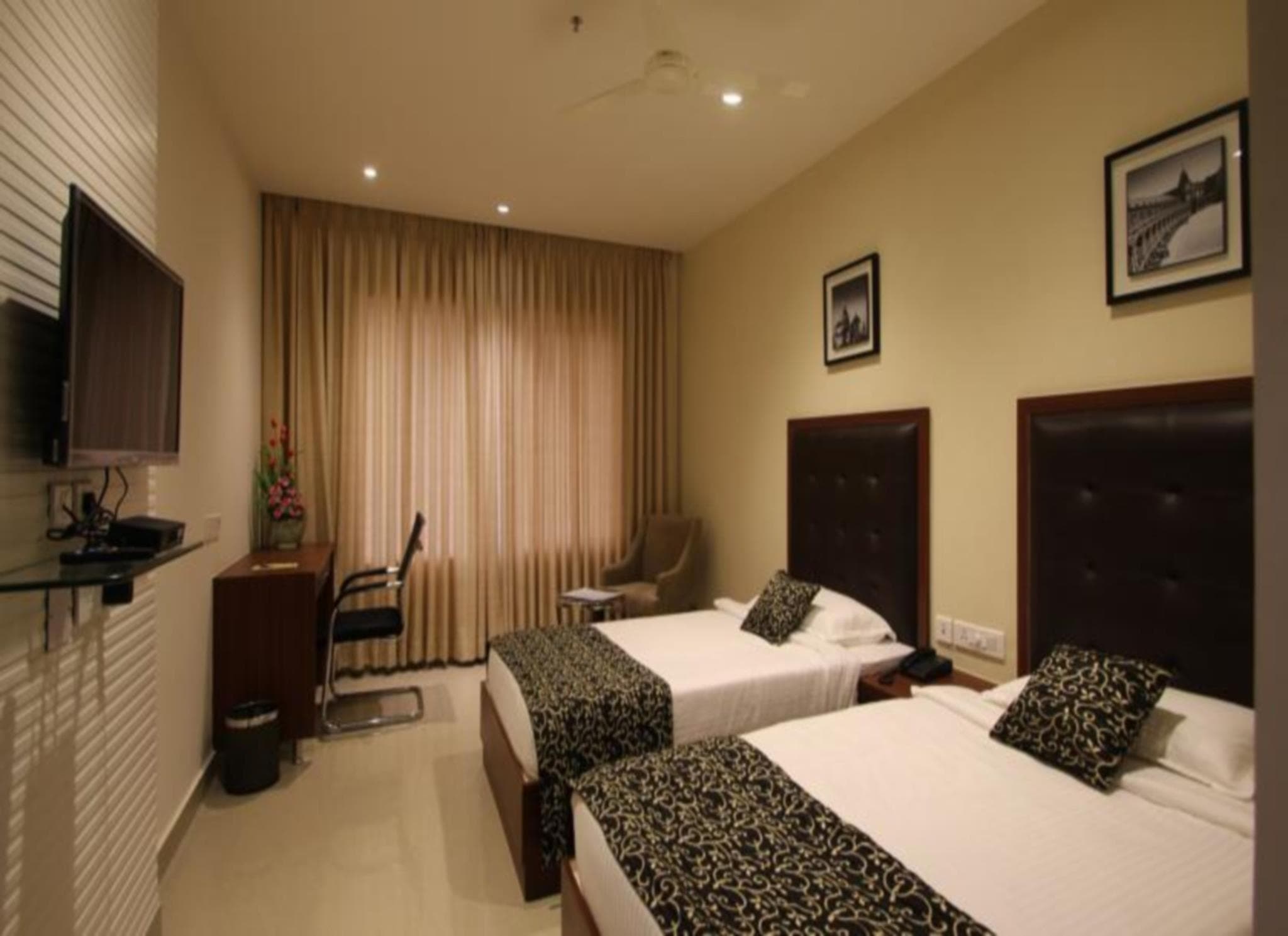 Hotel Hyderabad Grand photo 4