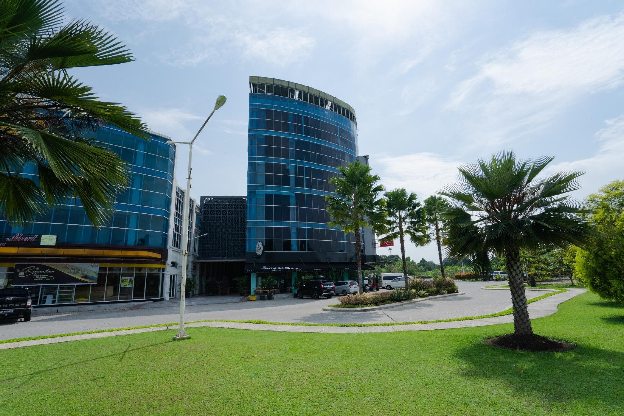 The Crew Hotel Kualanamu International Airport photo 4