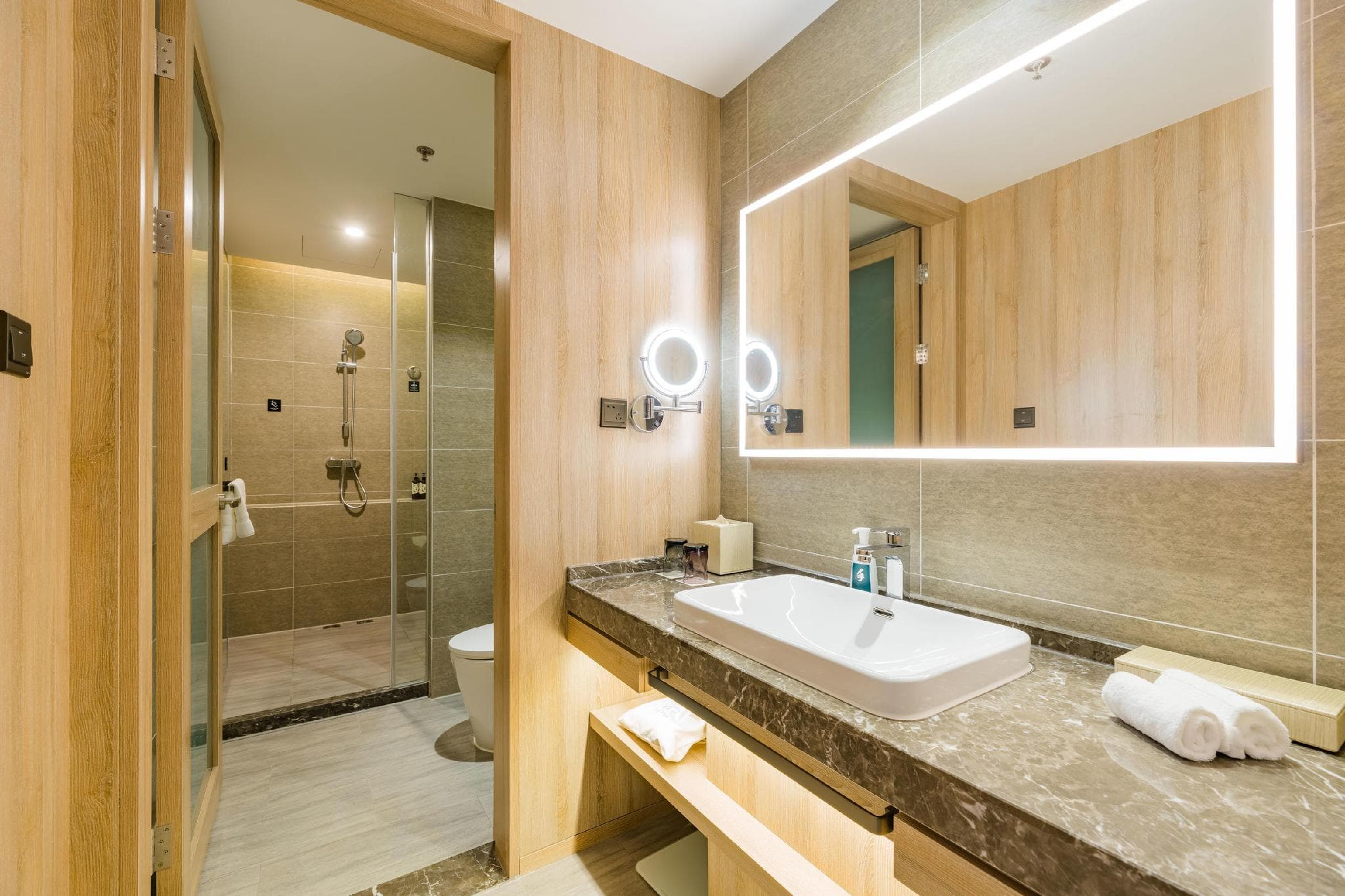 Atour Hotel Suzhou Wujiang Fenhu