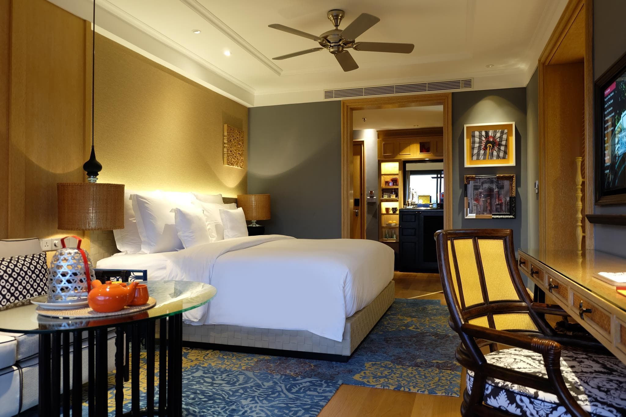 Hotel Indigo Bali Seminyak Beach By IHG photo 2