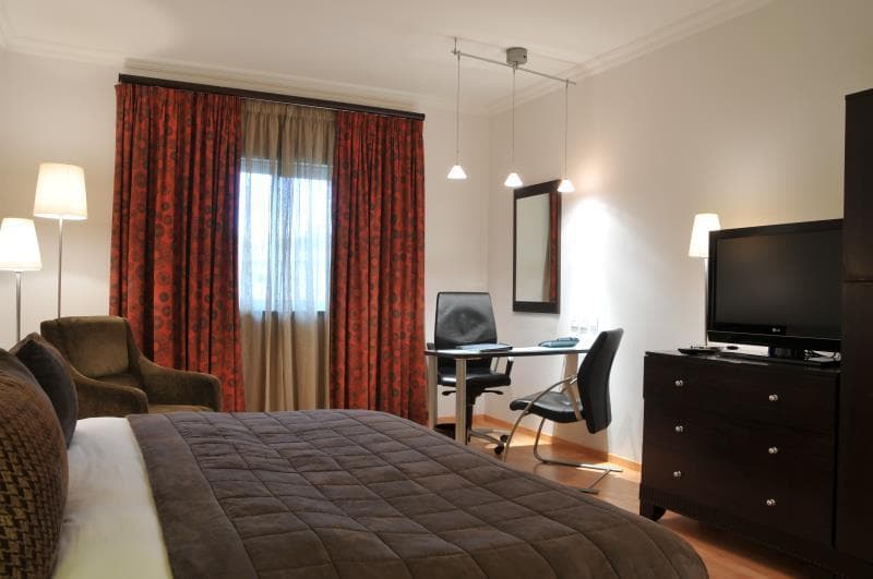 Leola Hotel Ikeja photo 2