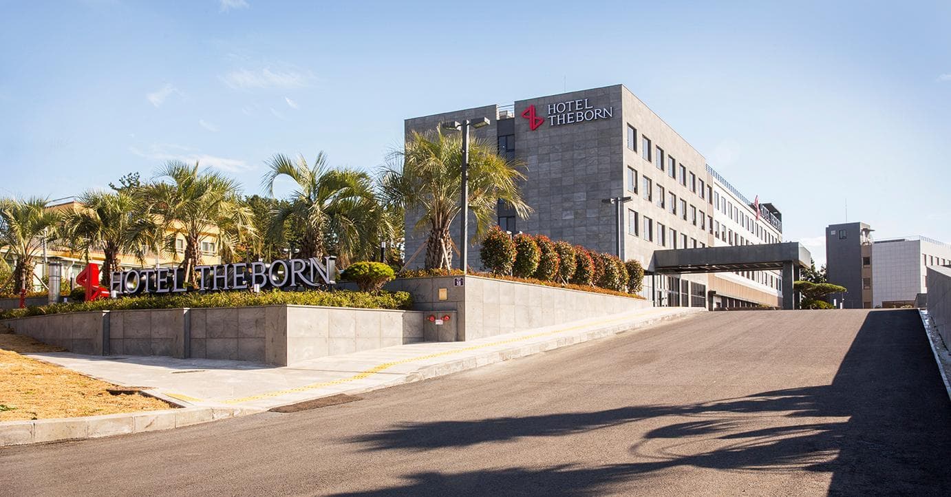 Hotel Theborn Jeju photo 4