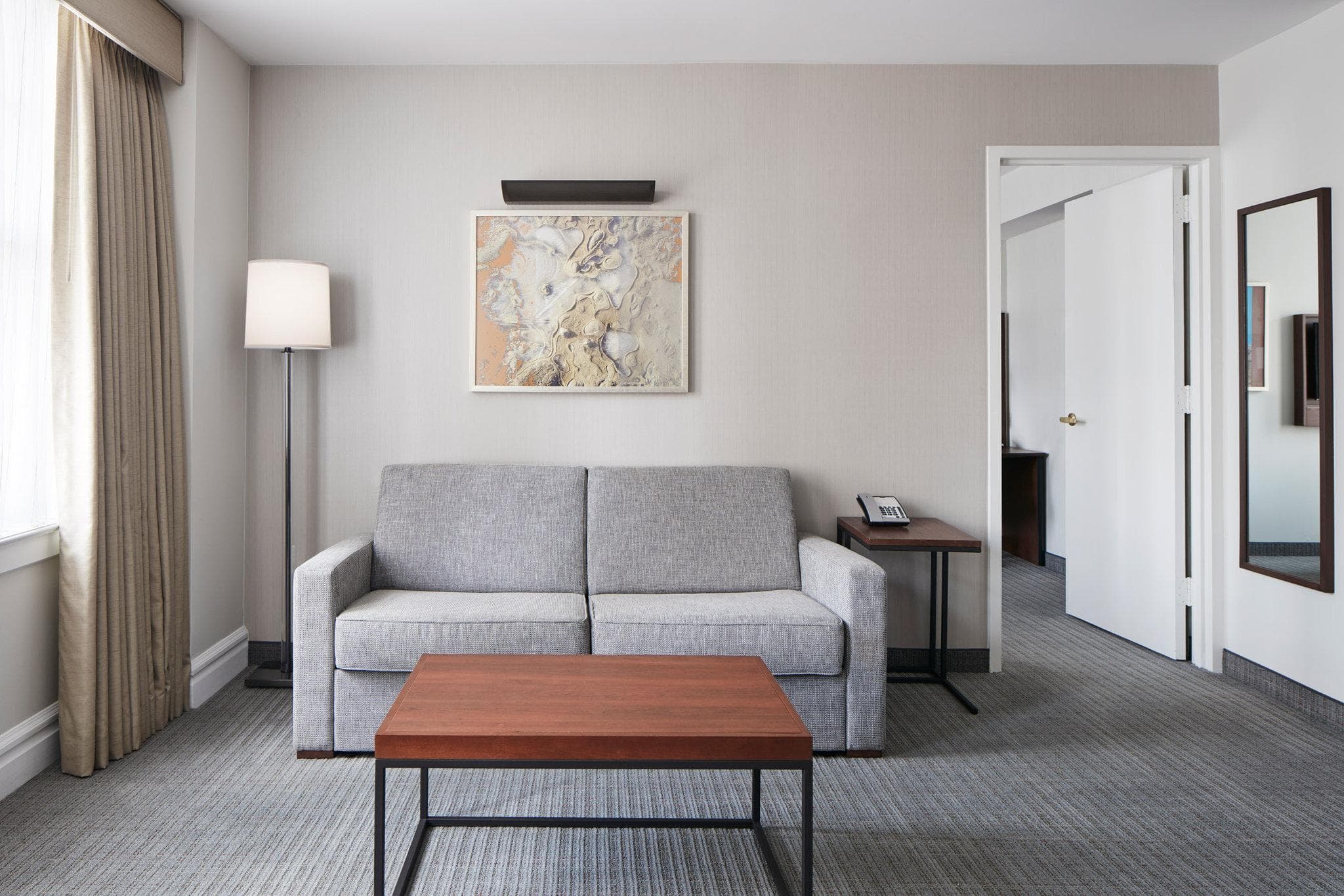 Club Quarters Hotel in Houston photo 4