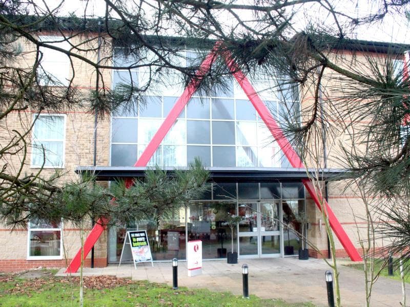 Ramada by Wyndham London Stansted Airport photo 5