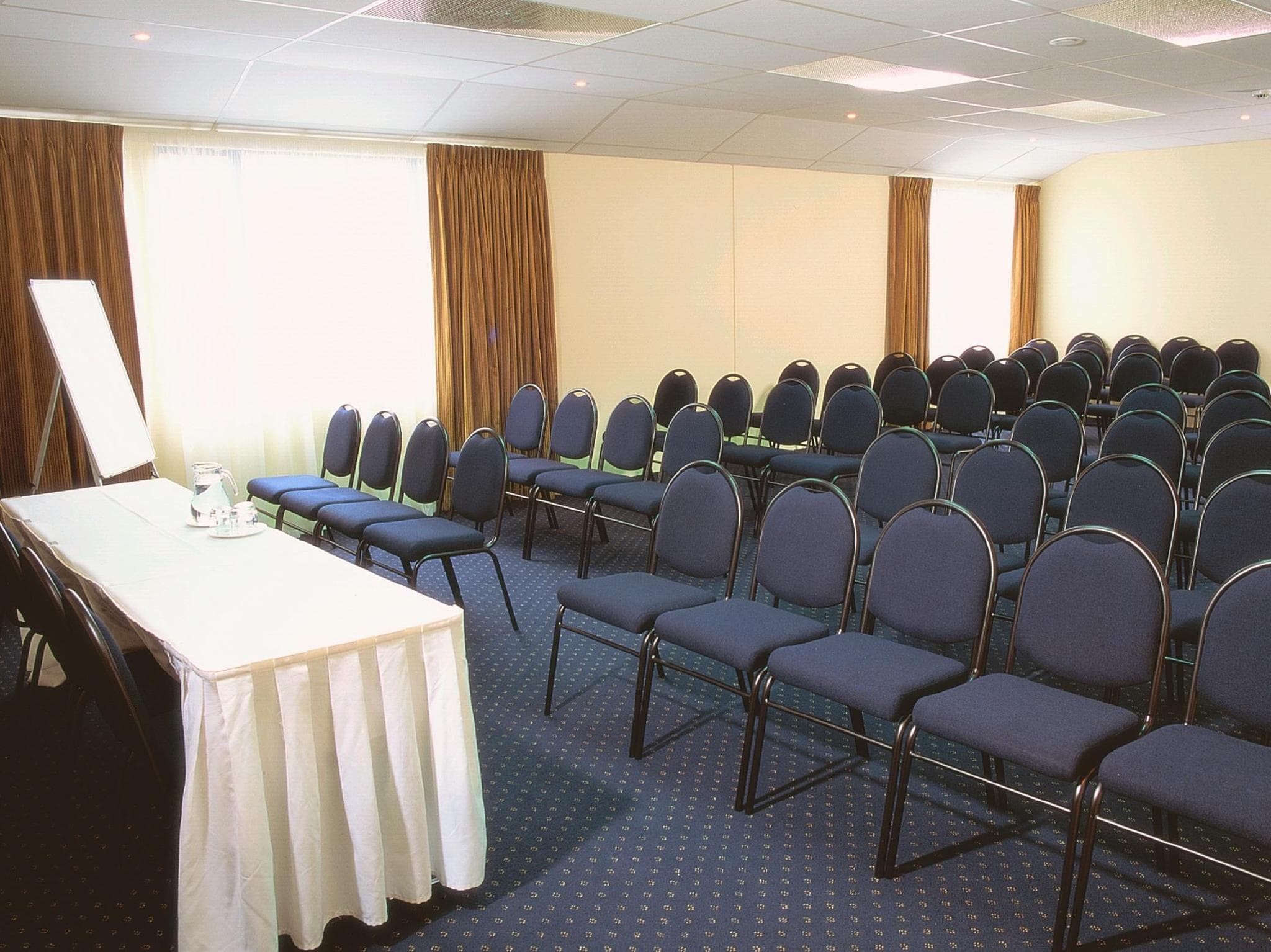 Ventura Inn & Suites Hamilton photo 5