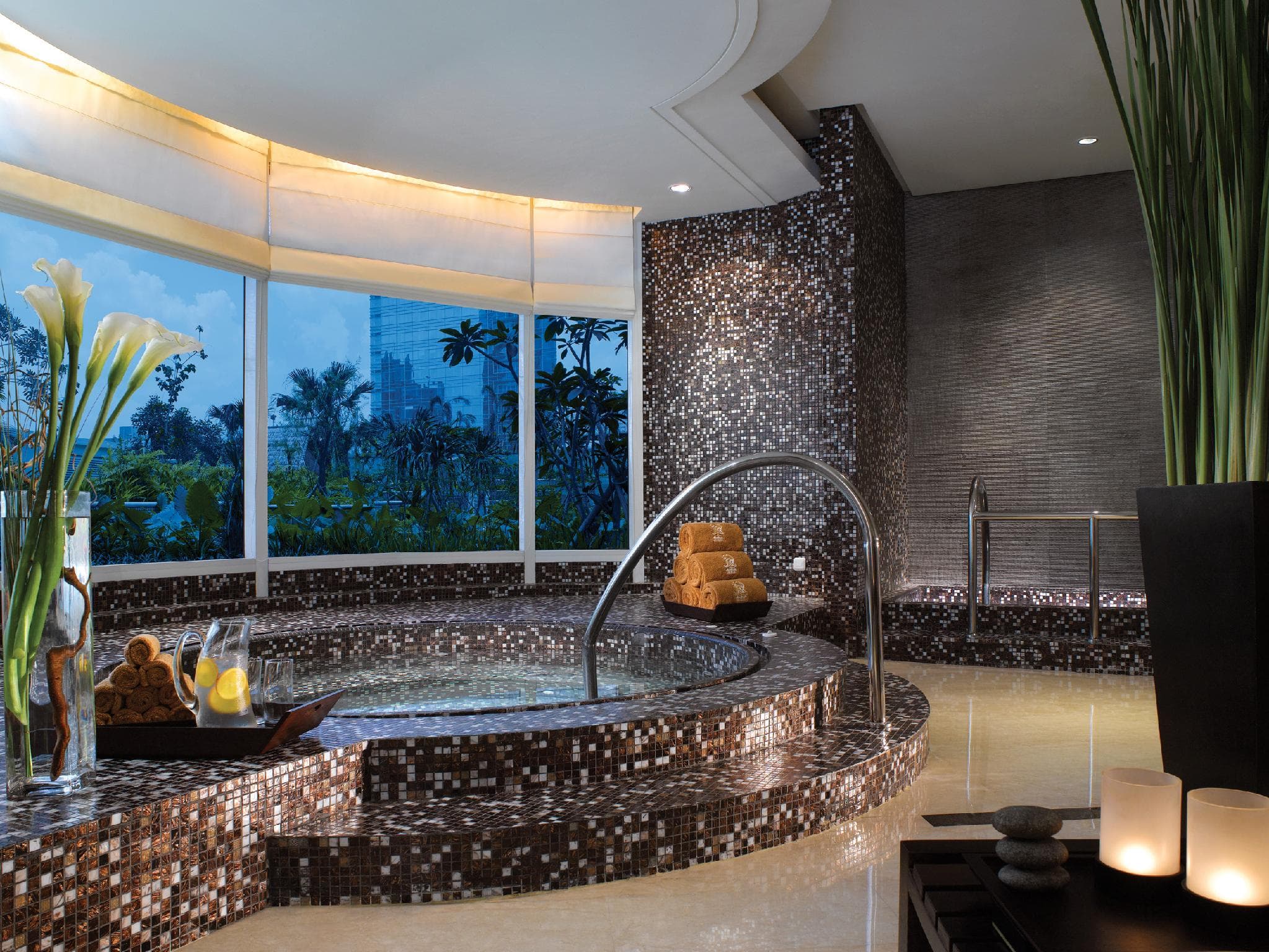 The Ritz-Carlton Jakarta, Pacific Place photo 3