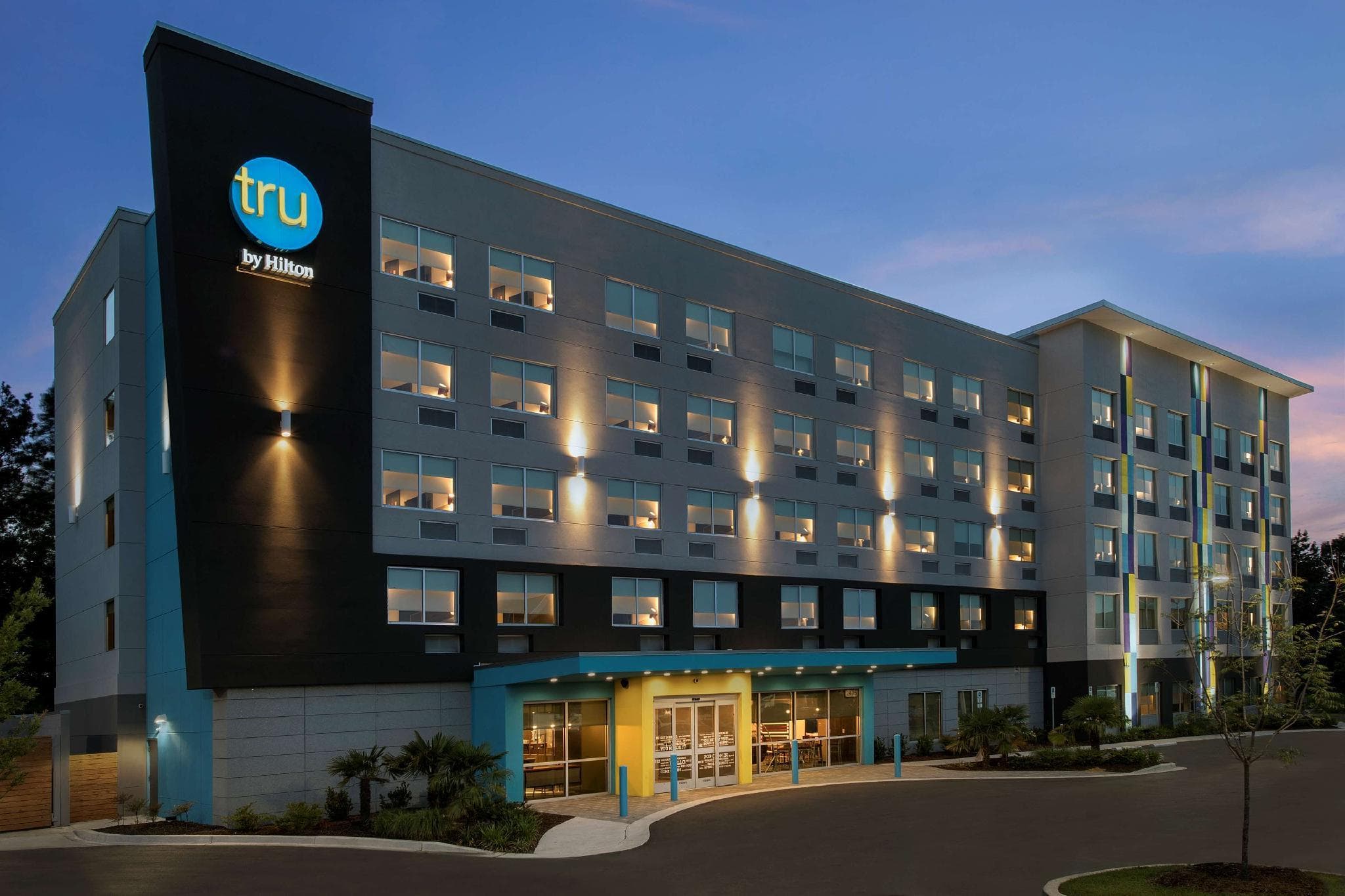 Tru by Hilton Charleston Ashley Phosphate photo 5