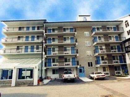 Super 8 by Wyndham Niagara Falls by the Falls
