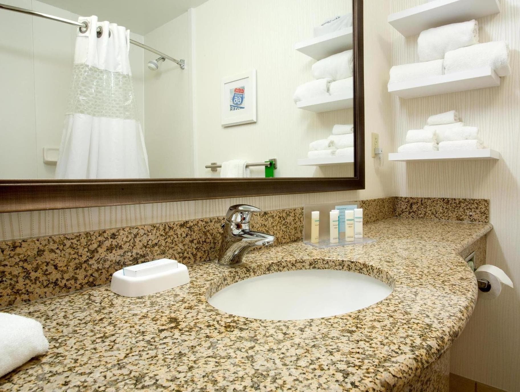 Wingate by Wyndham St. Louis Airport
