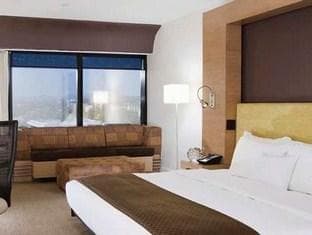 DoubleTree by Hilton Hotel Monrovia-Pasadena Area photo 2