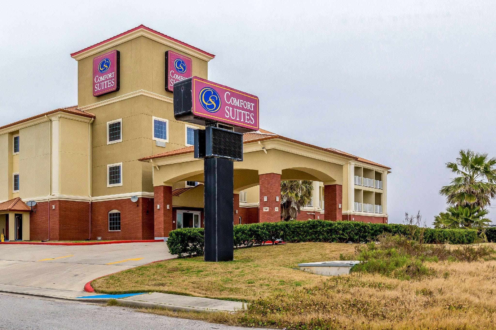 Comfort Suites Galveston Cruise Port Area – Beachside