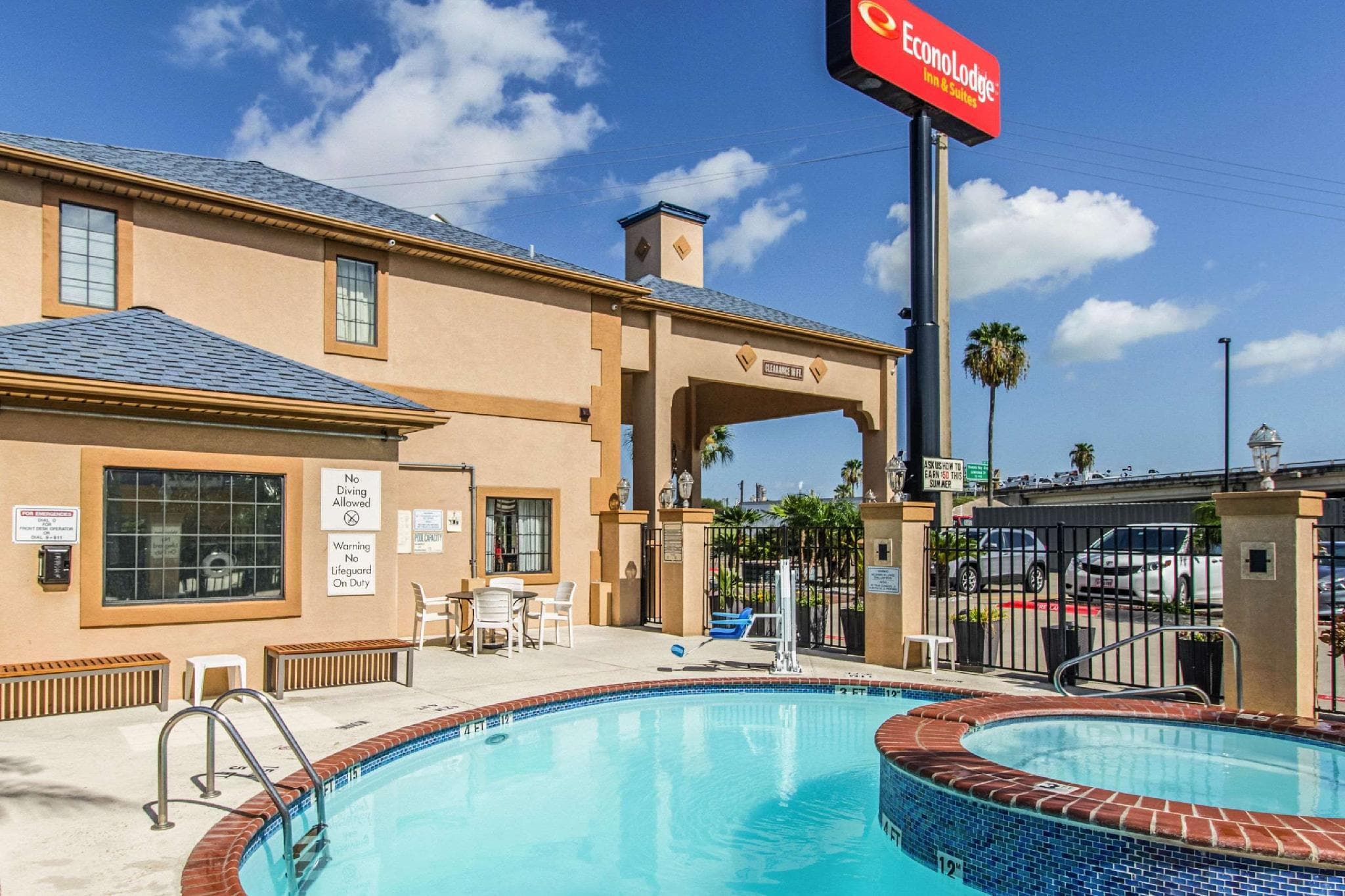 Econo Lodge Inn & Suites Corpus Christi photo 4