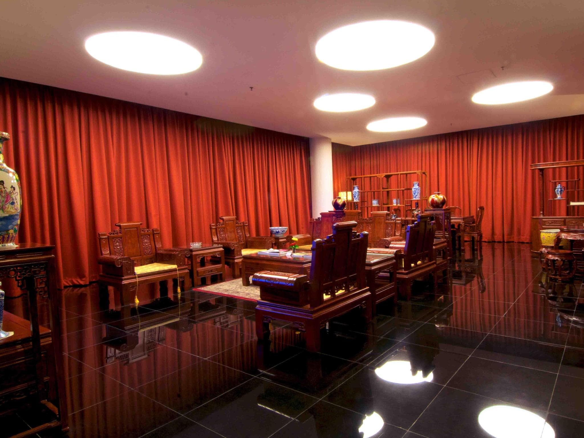 Merlynn Park Hotel photo 2