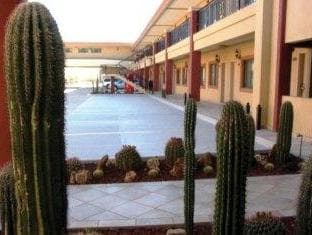 Hotel Plaza las Quintas photo 4