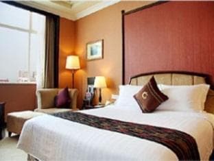 Royal Marina Plaza Hotel photo 2