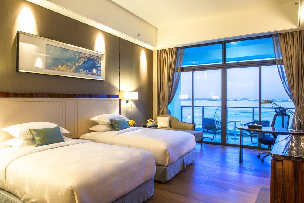 Forest City Marina Hotel photo 2