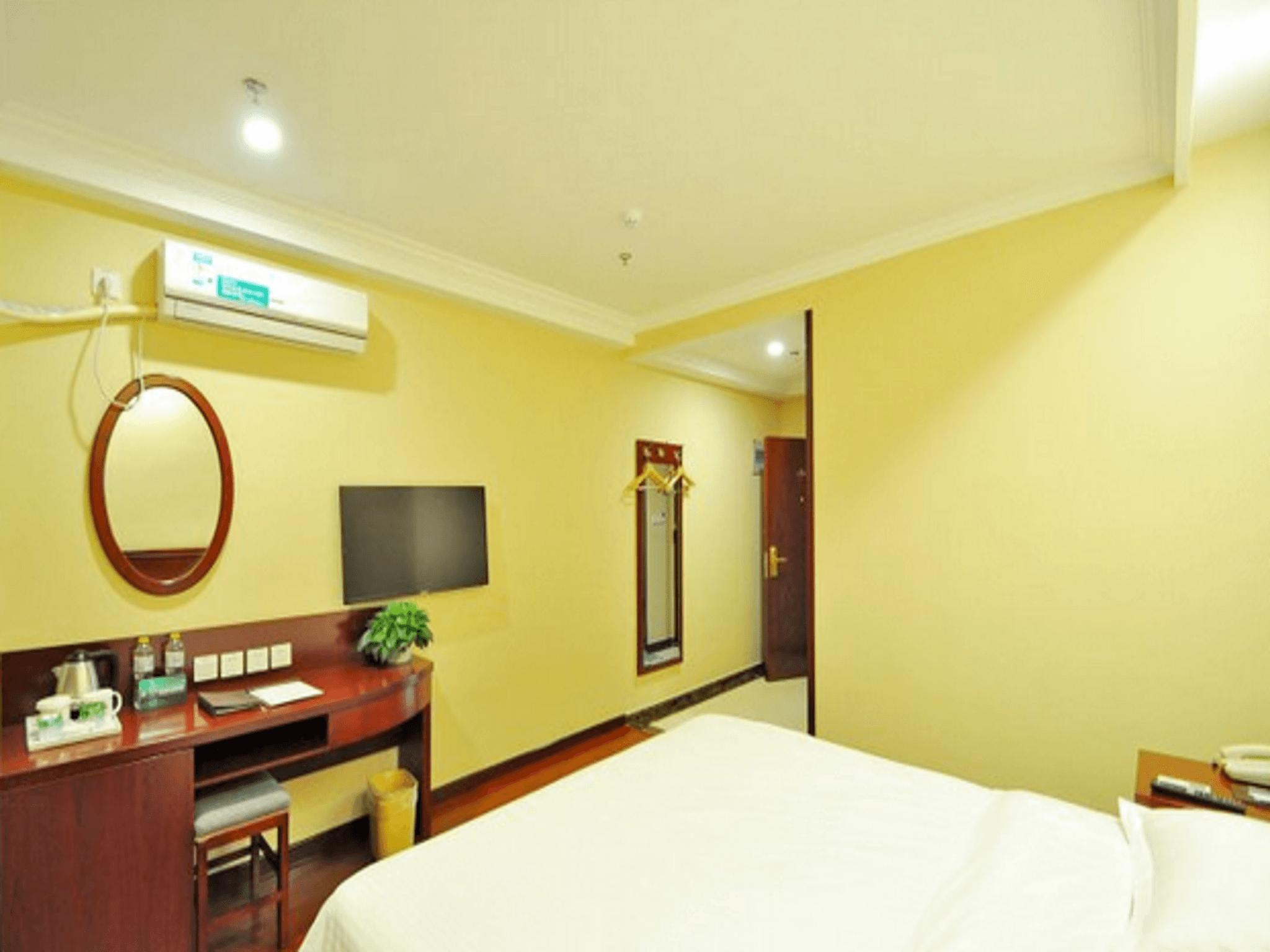 GreenTree Inn LinYi Yitang Town Shuangling Road Express Hotel photo 3