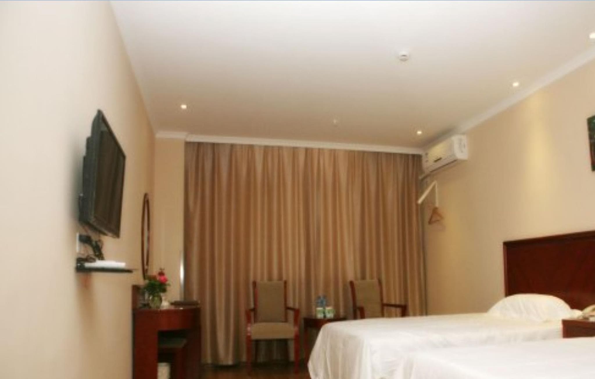 GreenTree Inn Tulufan North Xihuan Road Express Hotel photo 2