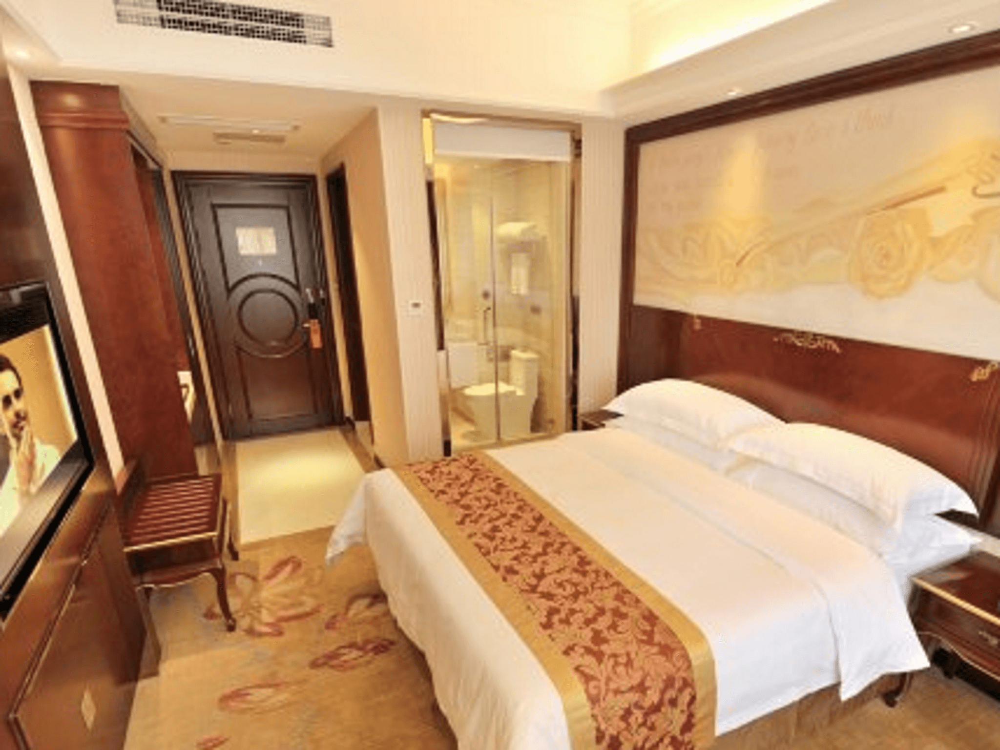 Vienna International Hotel Bazhong East Gate photo 3