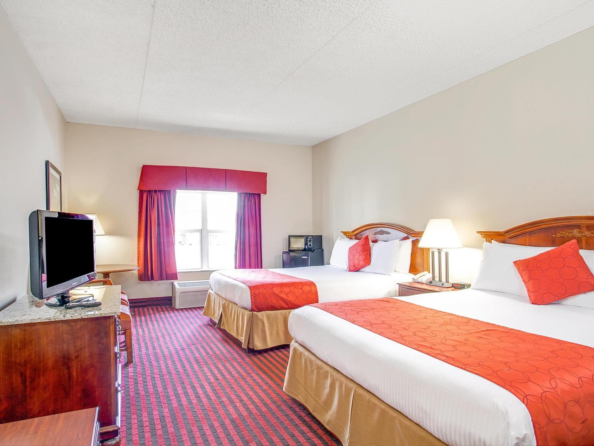 Ramada by Wyndham Pigeon Forge North photo 4