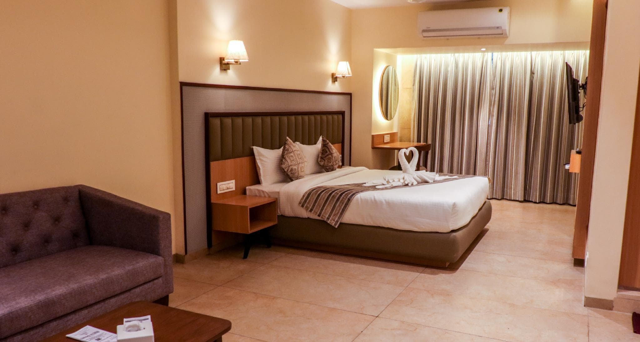 Rudra Shelter Business Hotel photo 2