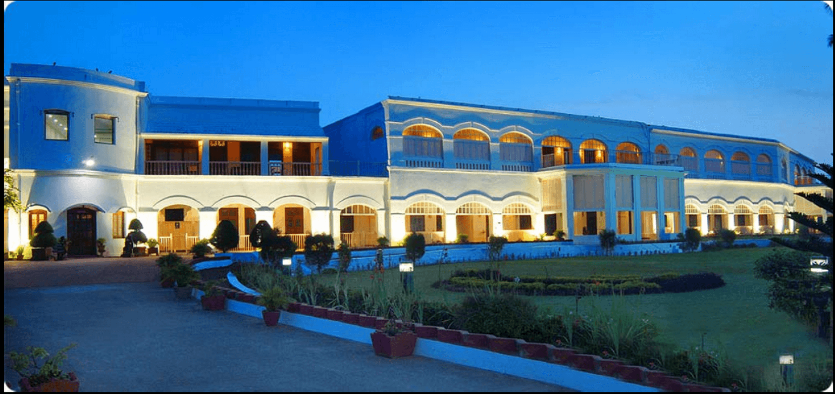 Chanakya BNR Hotel photo 2