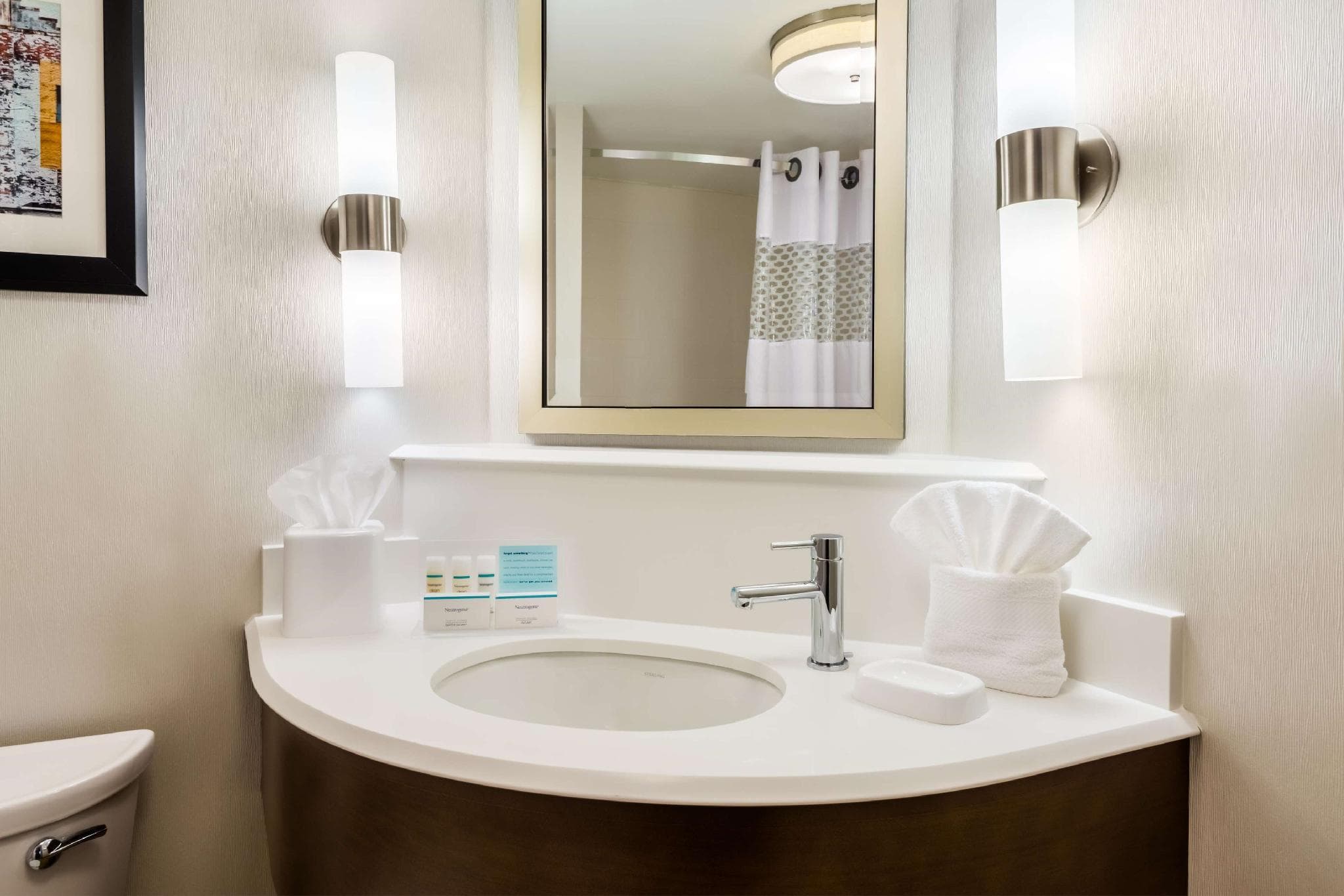 Hampton Inn Buffalo-Airport/Galleria Mall photo 2