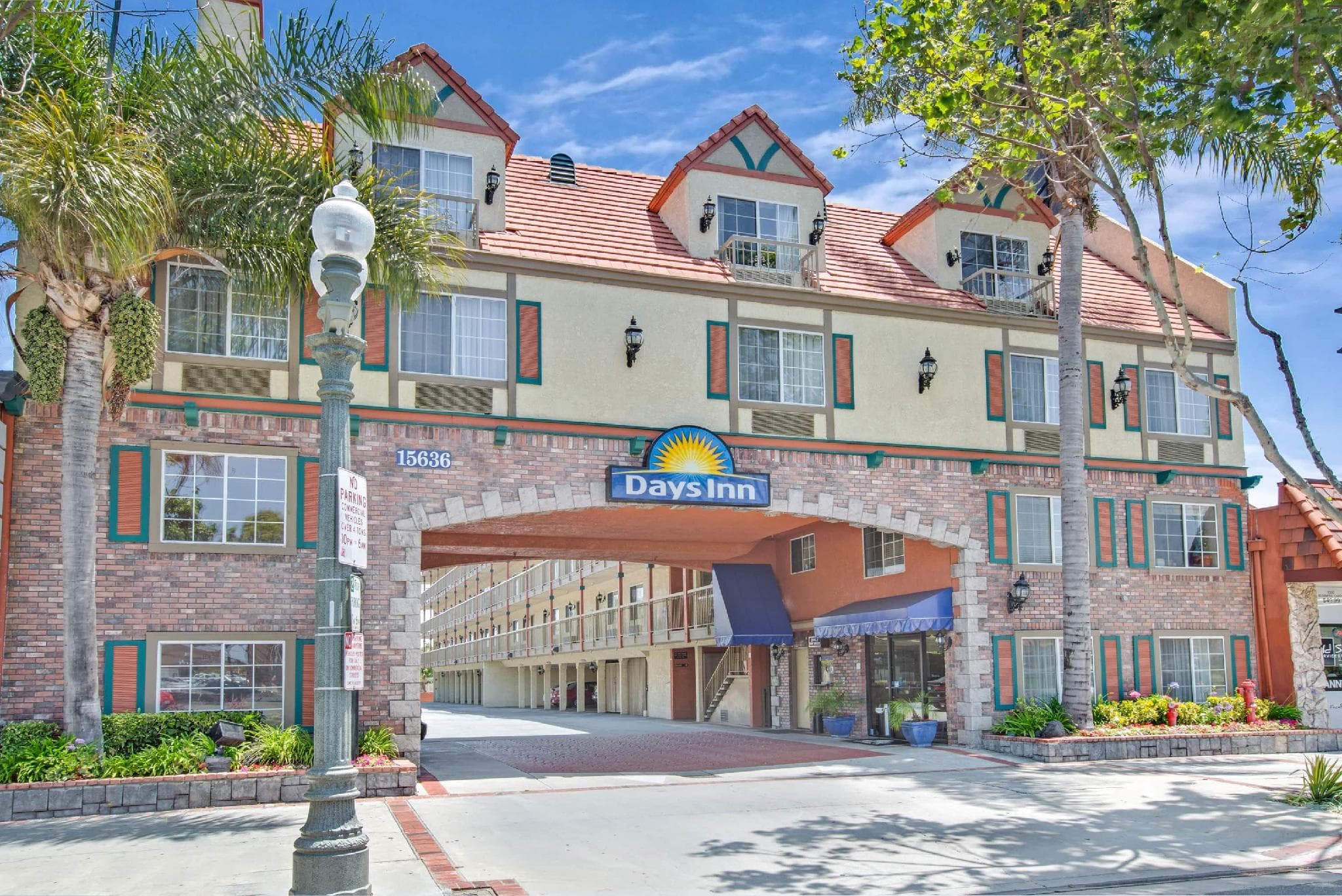 Days Inn by Wyndham Los Angeles LAX/South Bay/Beach City LA photo 5