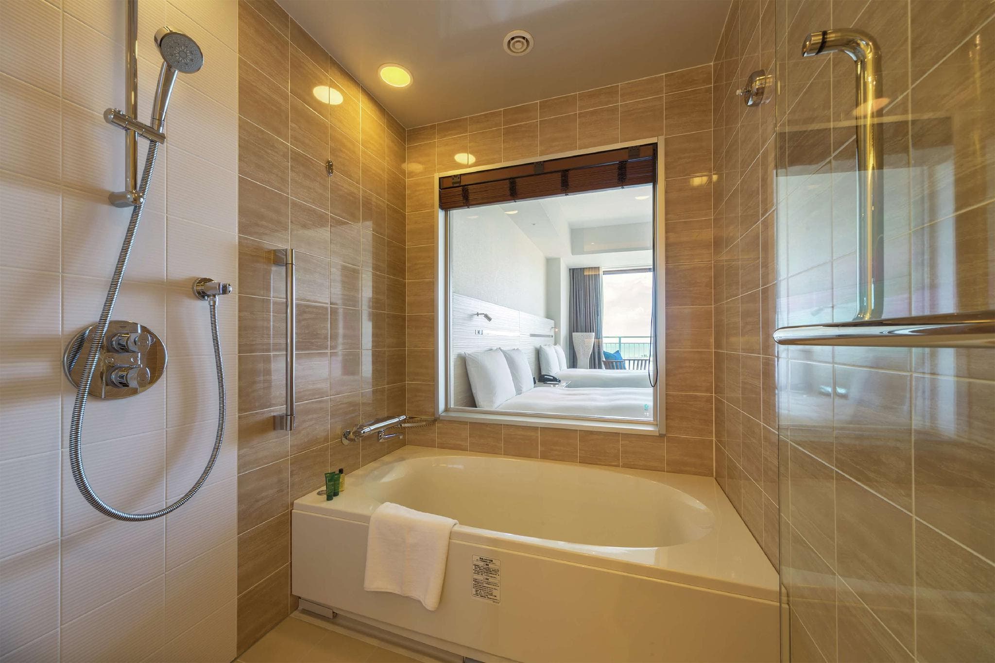Hilton Okinawa Chatan Resort photo 2