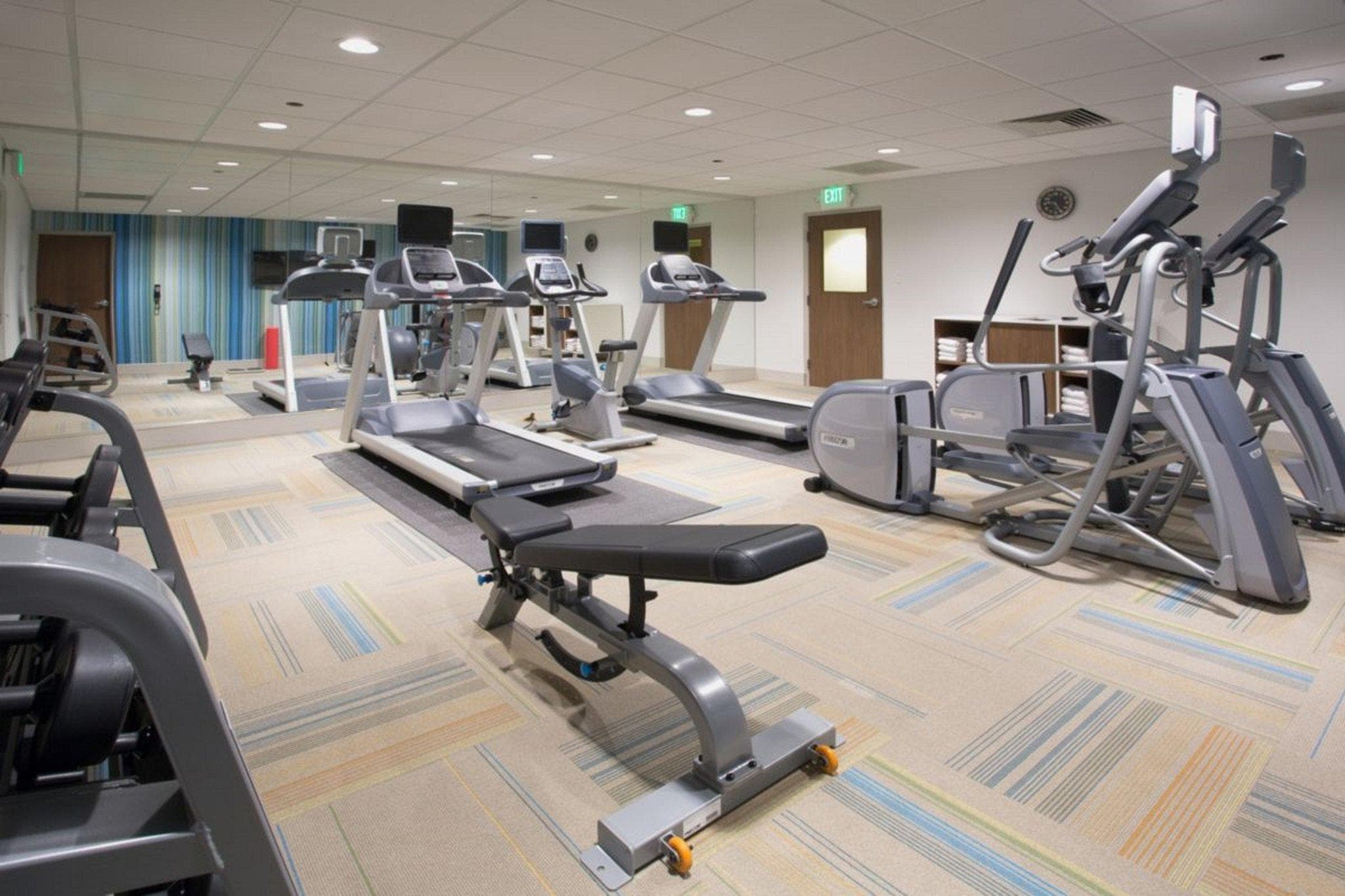 Holiday Inn Express and Suites Gilbert Mesa Gateway Airport By IHG photo 4