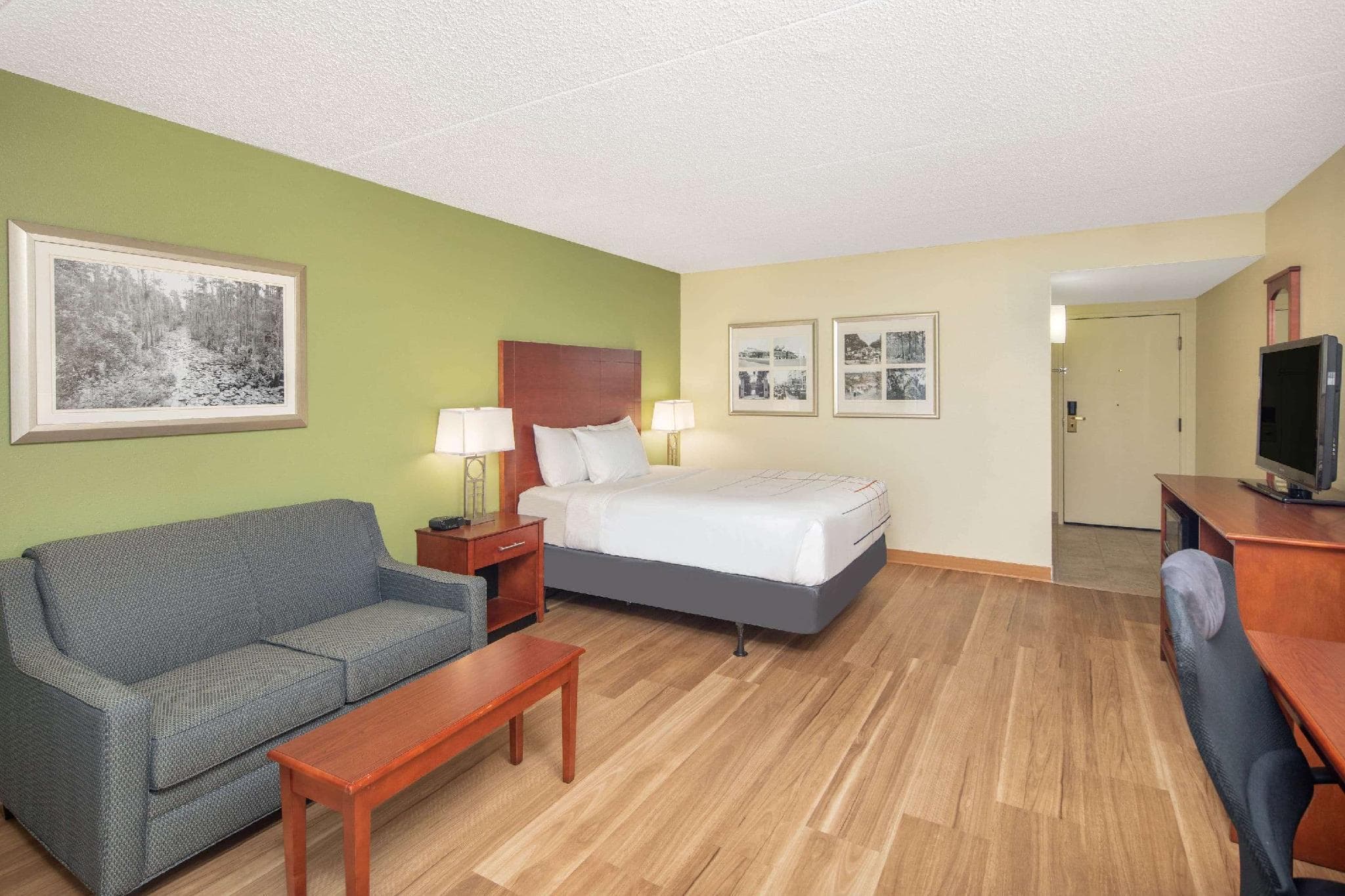 Wingate by Wyndham Valdosta/Moody AFB photo 2