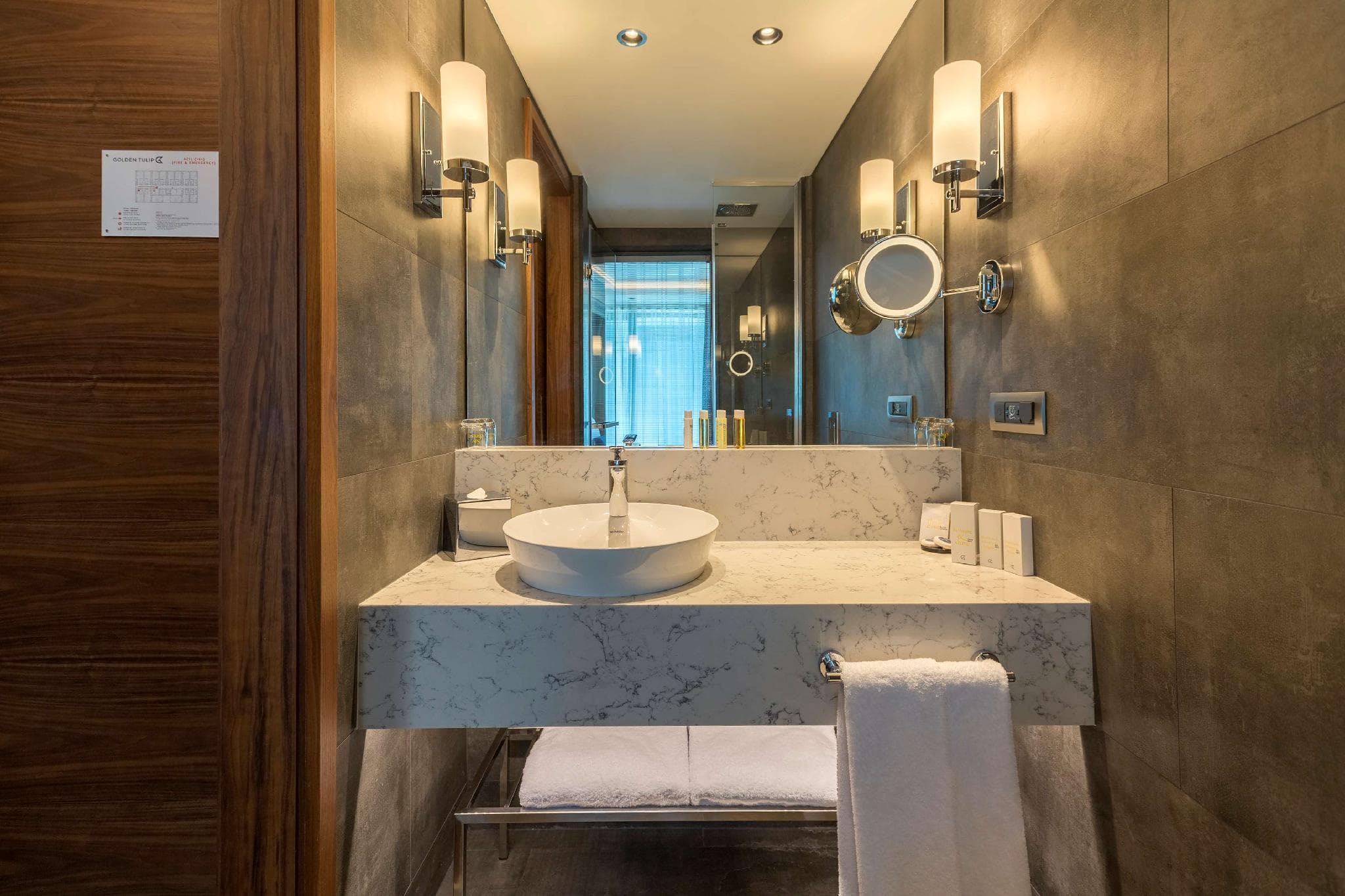 Golden Tulip Istanbul Bayrampasa photo 2