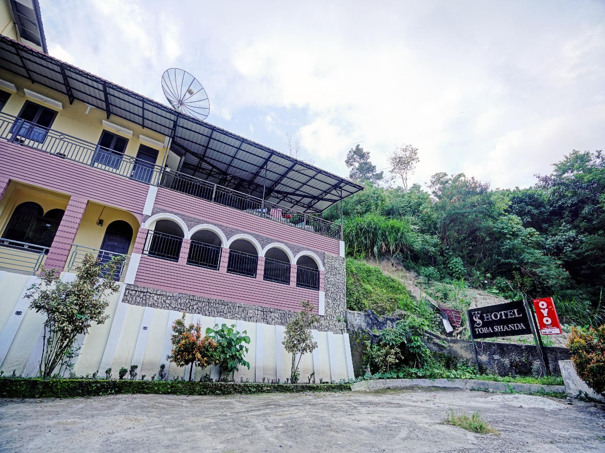 OYO 90331 Hotel Toba Shanda photo 5
