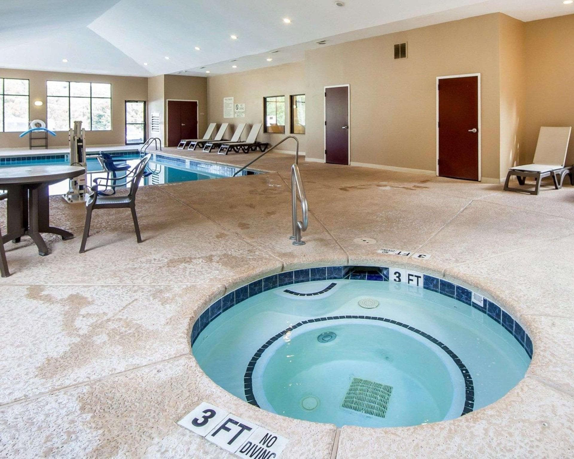 Comfort Suites photo 4