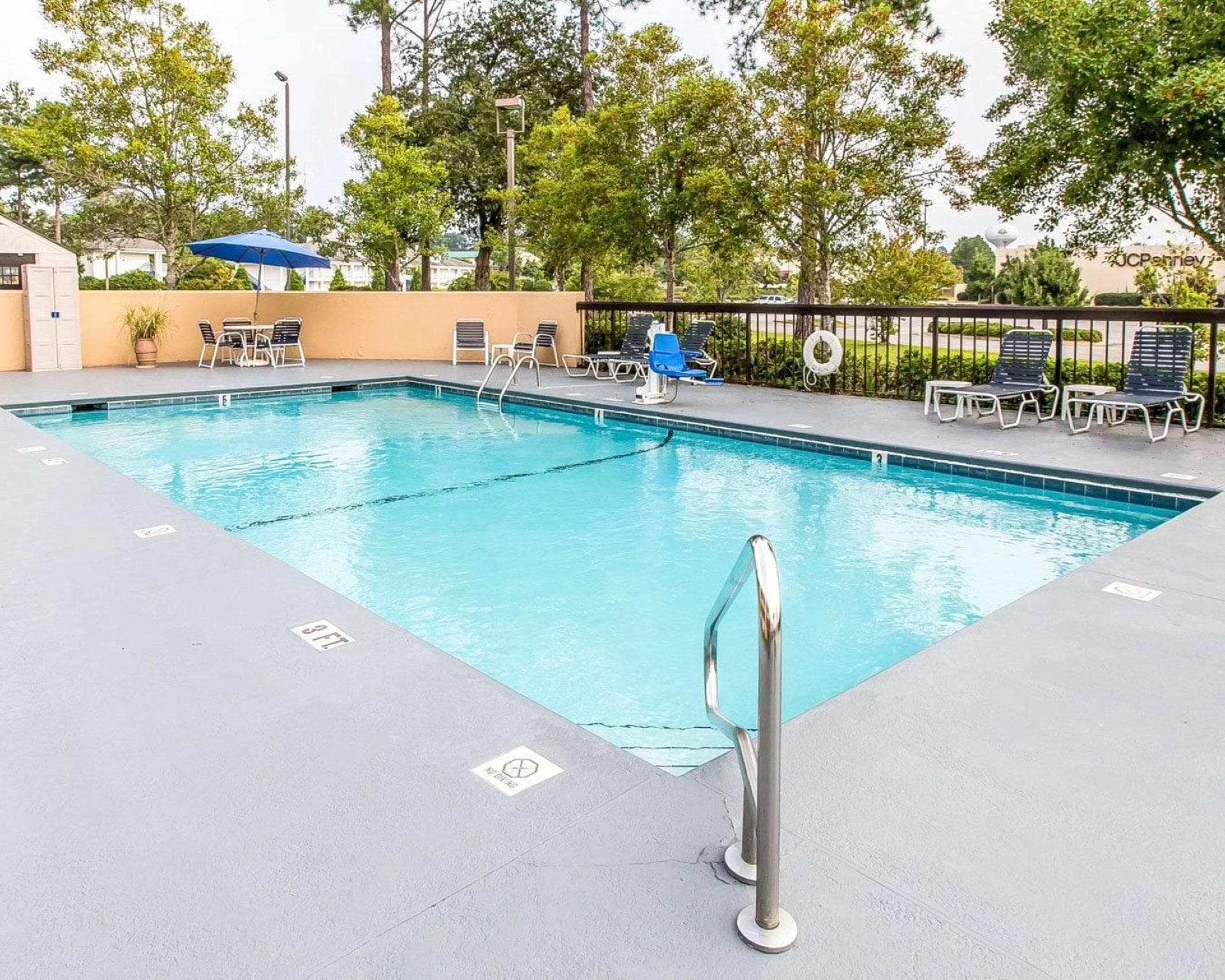 Quality Inn At the Mall - Valdosta photo 5
