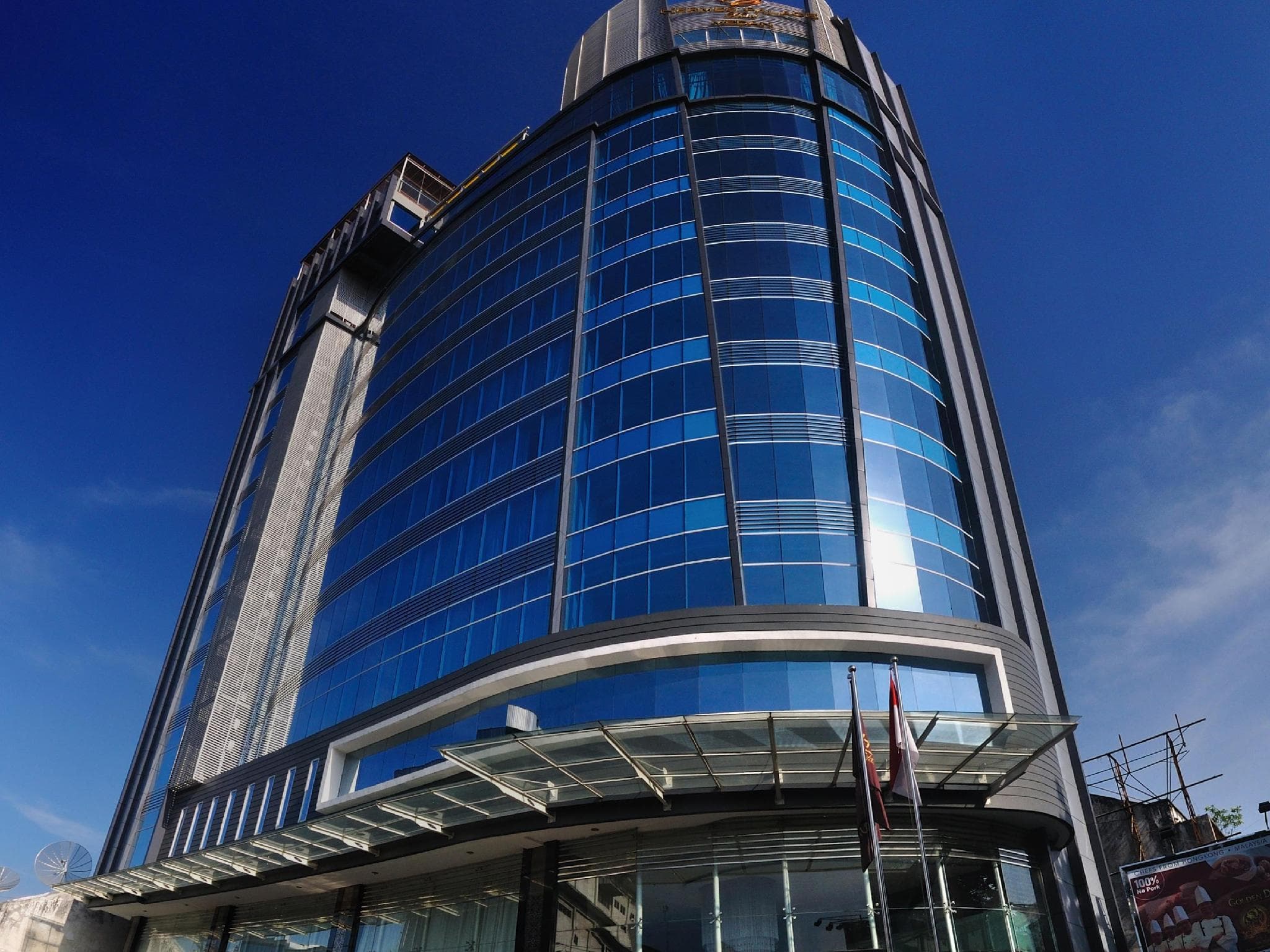 Hermes Palace Hotel Medan photo 5