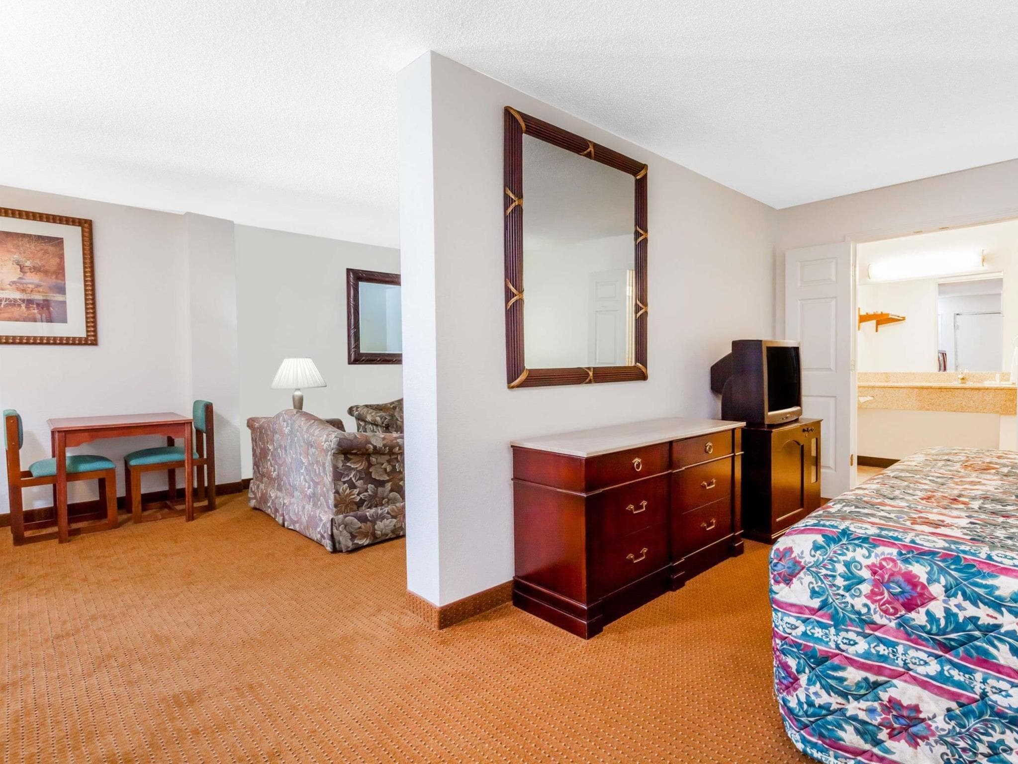 Rodeway Inn Owensboro South photo 5