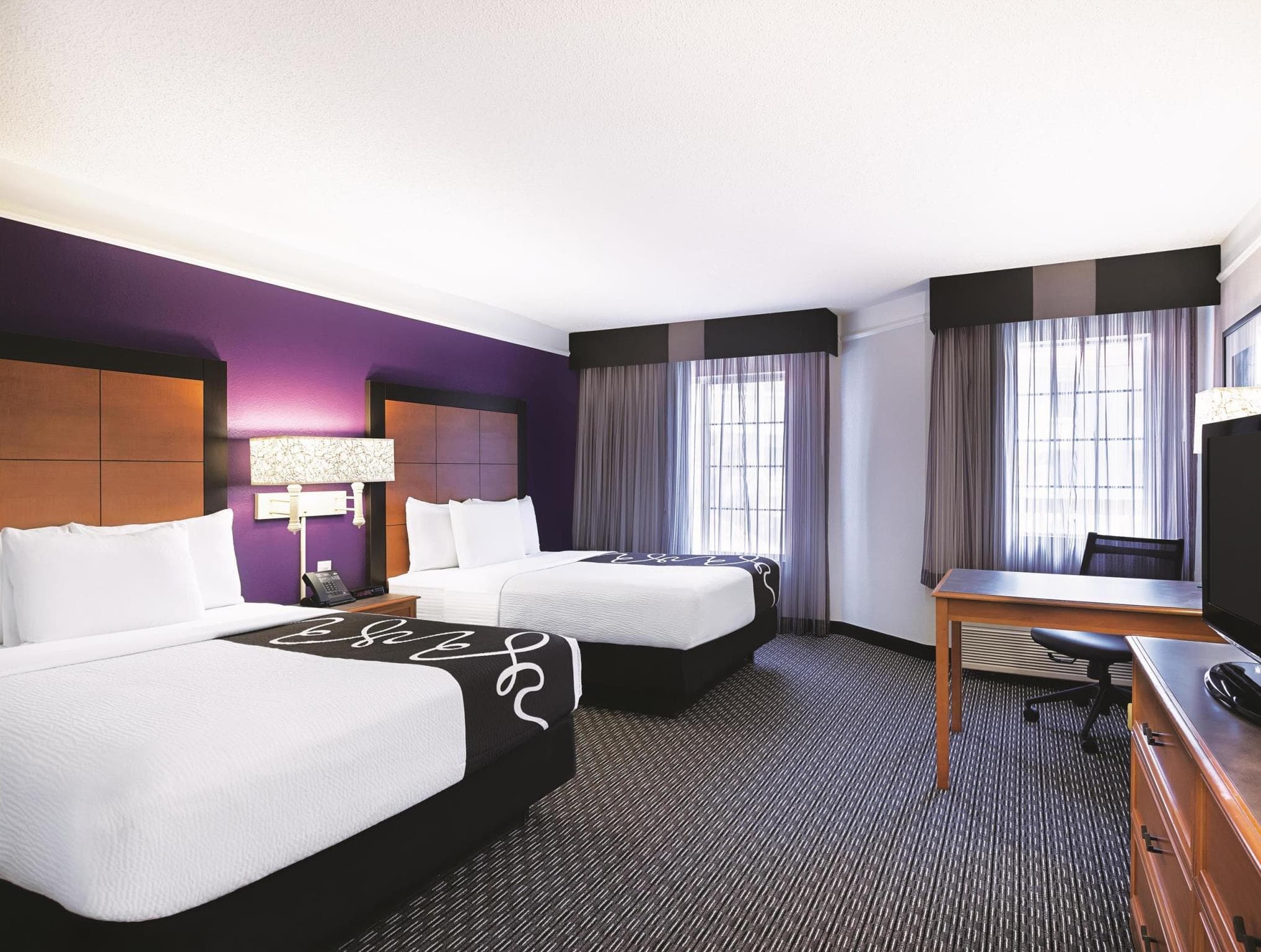 La Quinta Inn & Suites by Wyndham Raleigh Durham Airport photo 3