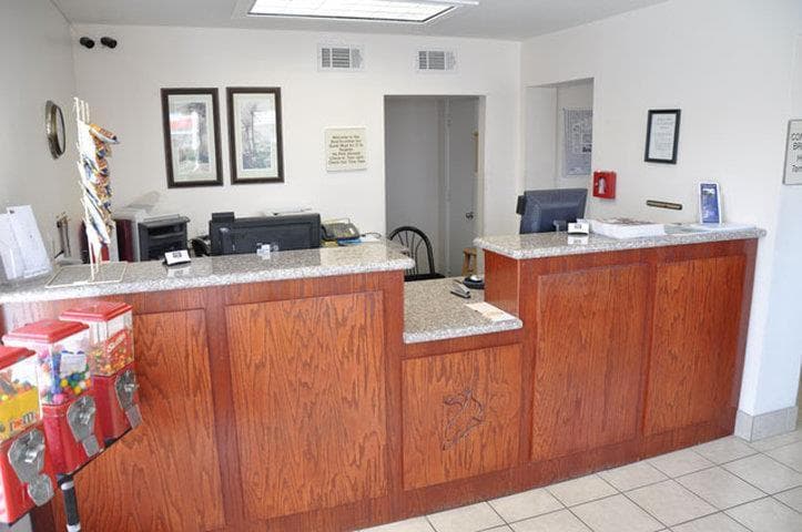 Beachcomber Inn photo 3