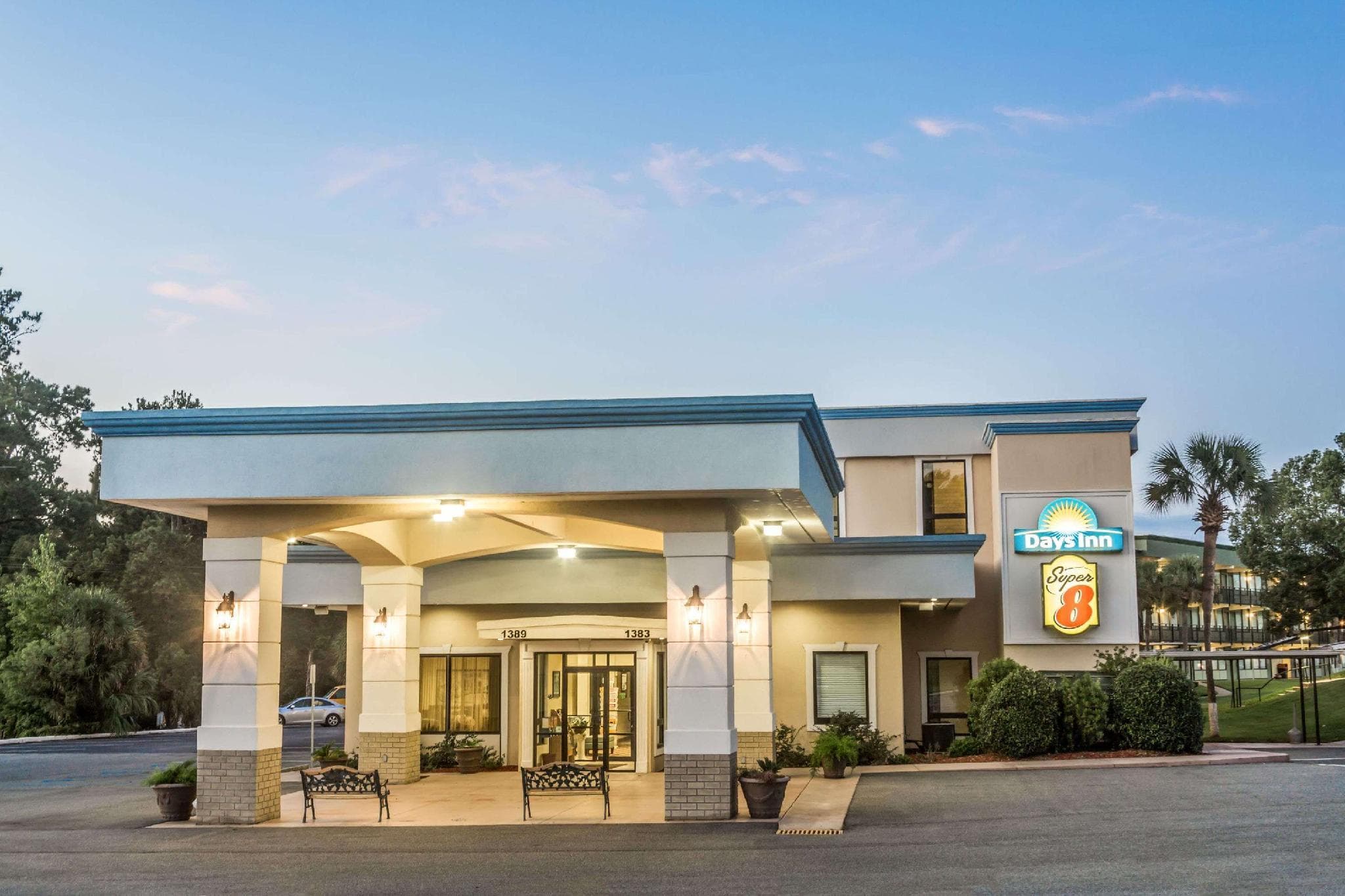 Super 8 By Wyndham Valdosta Mall